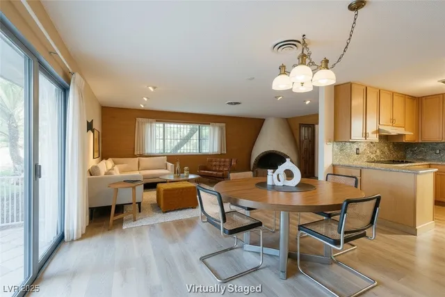 $874,900 | 4220 West Pinecrest Circle, Las Vegas, NV 89121