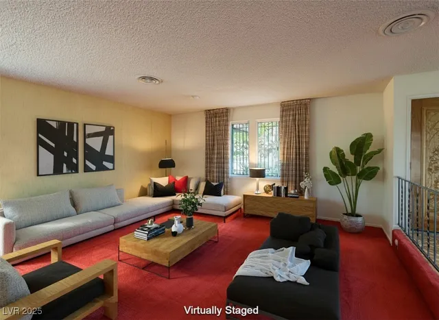 $874,900 | 4220 West Pinecrest Circle, Las Vegas, NV 89121