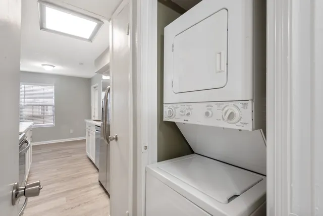 $1,400 | 2750 Holly Hall Street, Unit 801, Houston, TX 77054