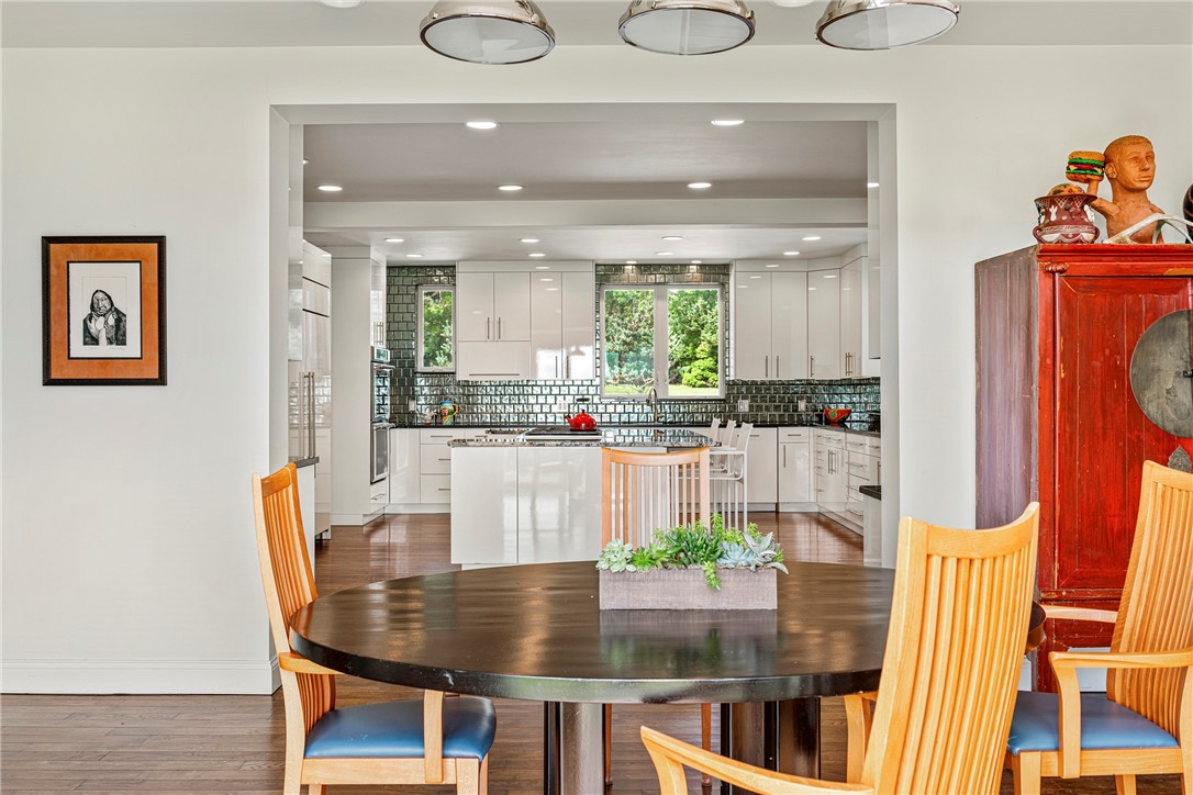 165 Poppasquash Road Bristol, RI 02809 - Photo 22 of 50 Gallery Image 22