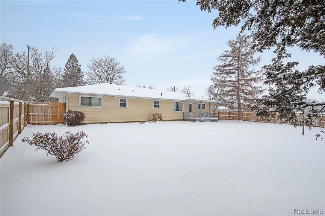 1548 North Hickory Road Owosso, MI 48867 - Photo 23 of 25 Photo-Feb-27,-10-33-21-AM.jpg