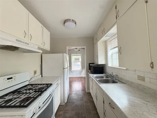 $550 | 2308 8th Street, Bay City, TX 77414