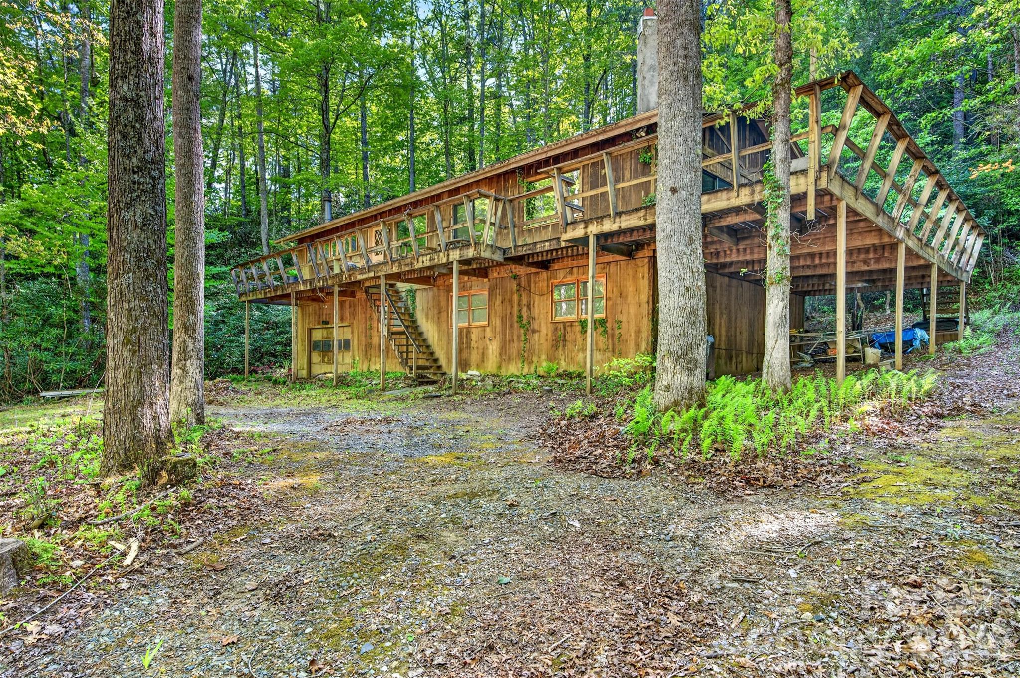 451 Signal Tree Road Deep Gap, NC 28618 - Photo 15 of 26 front view of a house with a yard