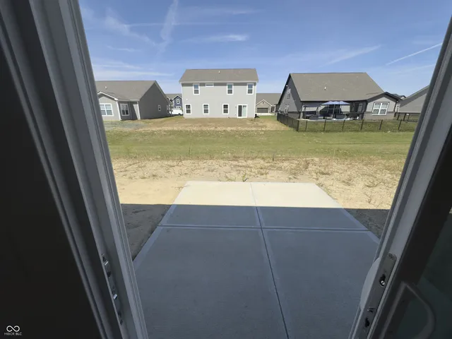 $2,000 | 1374 Saguaro Way, Greenwood, IN 46143