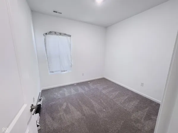 $2,000 | 1374 Saguaro Way, Greenwood, IN 46143