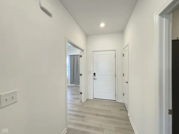 $2,000 | 1374 Saguaro Way, Greenwood, IN 46143