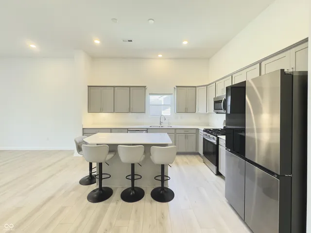 $2,000 | 1374 Saguaro Way, Greenwood, IN 46143