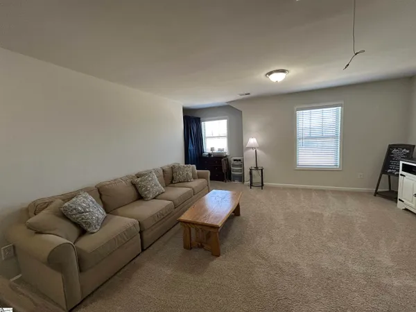 $439,000 | 231 Raleighwood Lane, Simpsonville, SC 29681