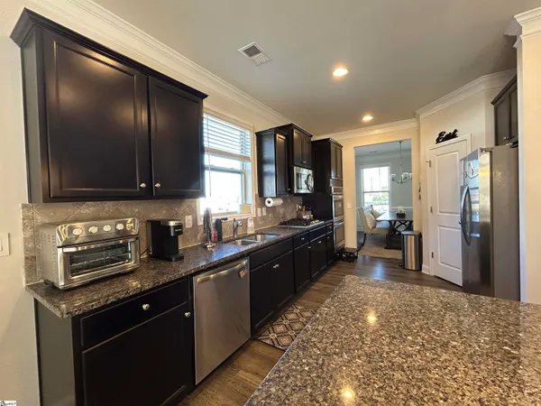 $439,000 | 231 Raleighwood Lane, Simpsonville, SC 29681