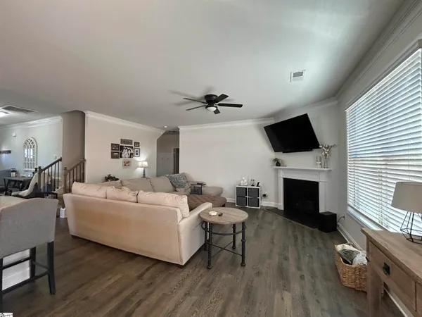 $439,000 | 231 Raleighwood Lane, Simpsonville, SC 29681