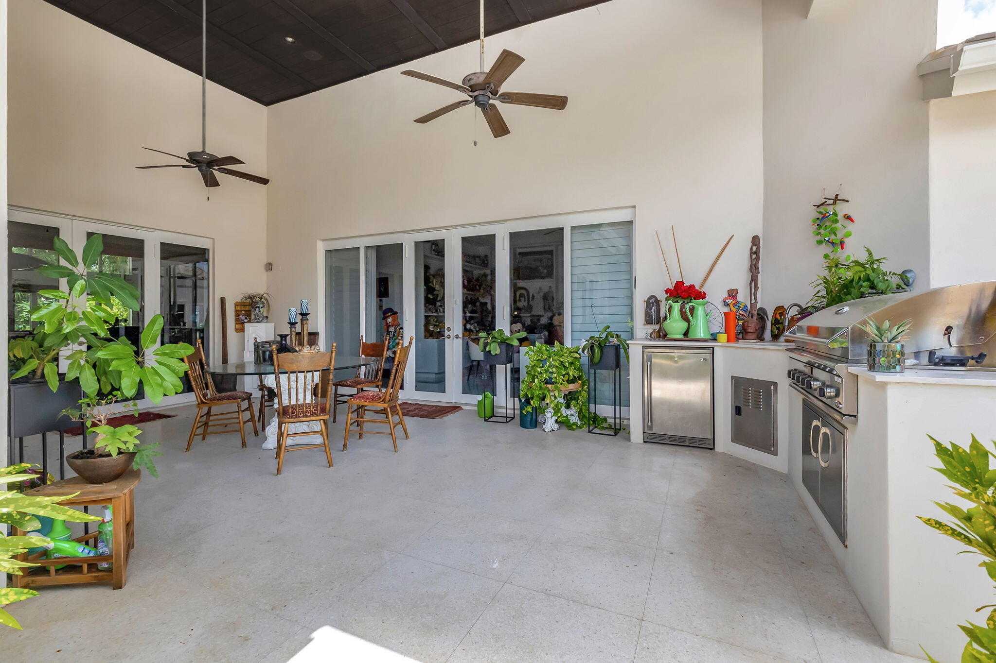 17070 Royal Cove Way Boca Raton, FL 33496 - Photo 4 of 26 17070 BBQ use 2