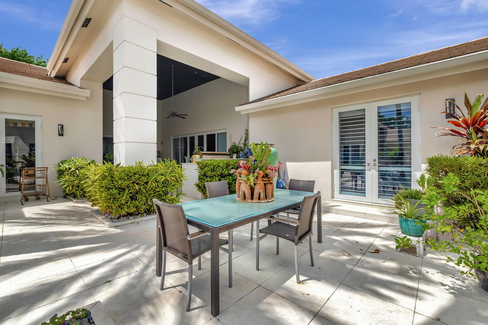 17070 Royal Cove Way Boca Raton, FL 33496 - Photo 6 of 26 17070 PICNIC 35