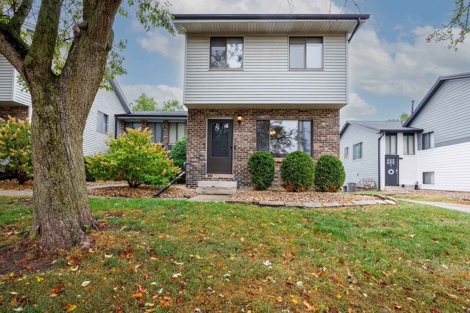 a front view of house with yard