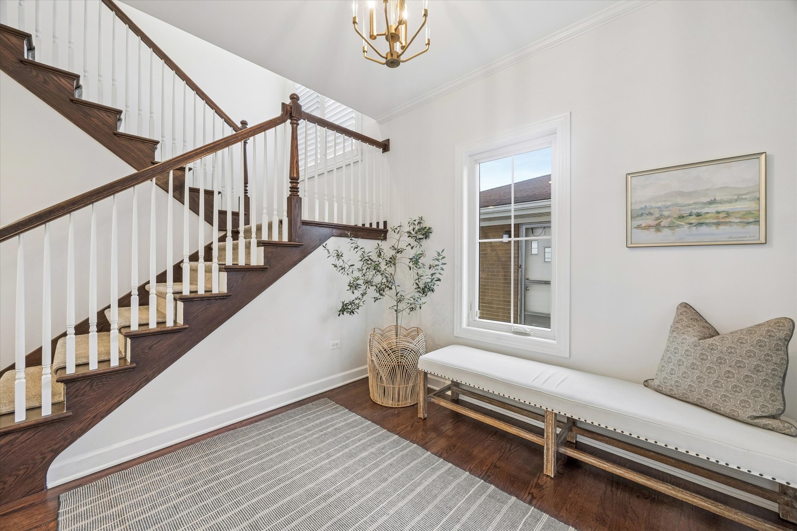 5028 Wolf Road Western Springs, IL 60558 - Photo 3 of 34