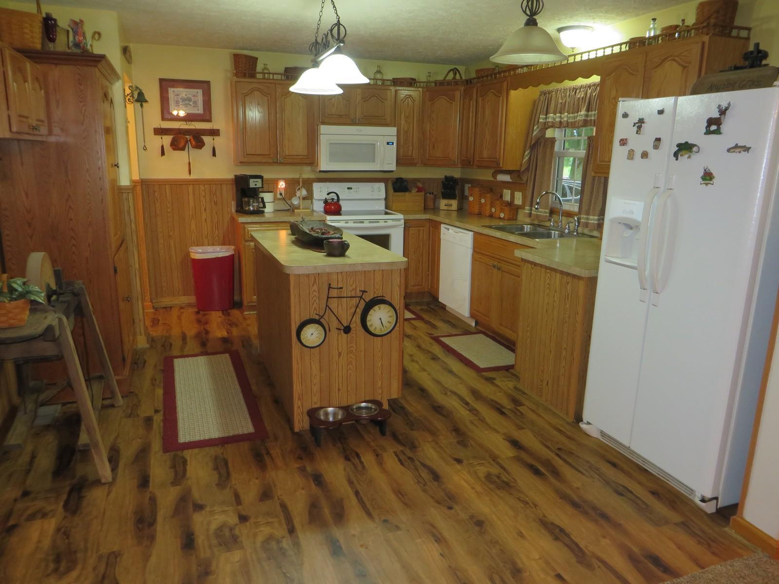4565 BIS Road Southwest Lancaster, OH 43130 - Photo 18 of 42