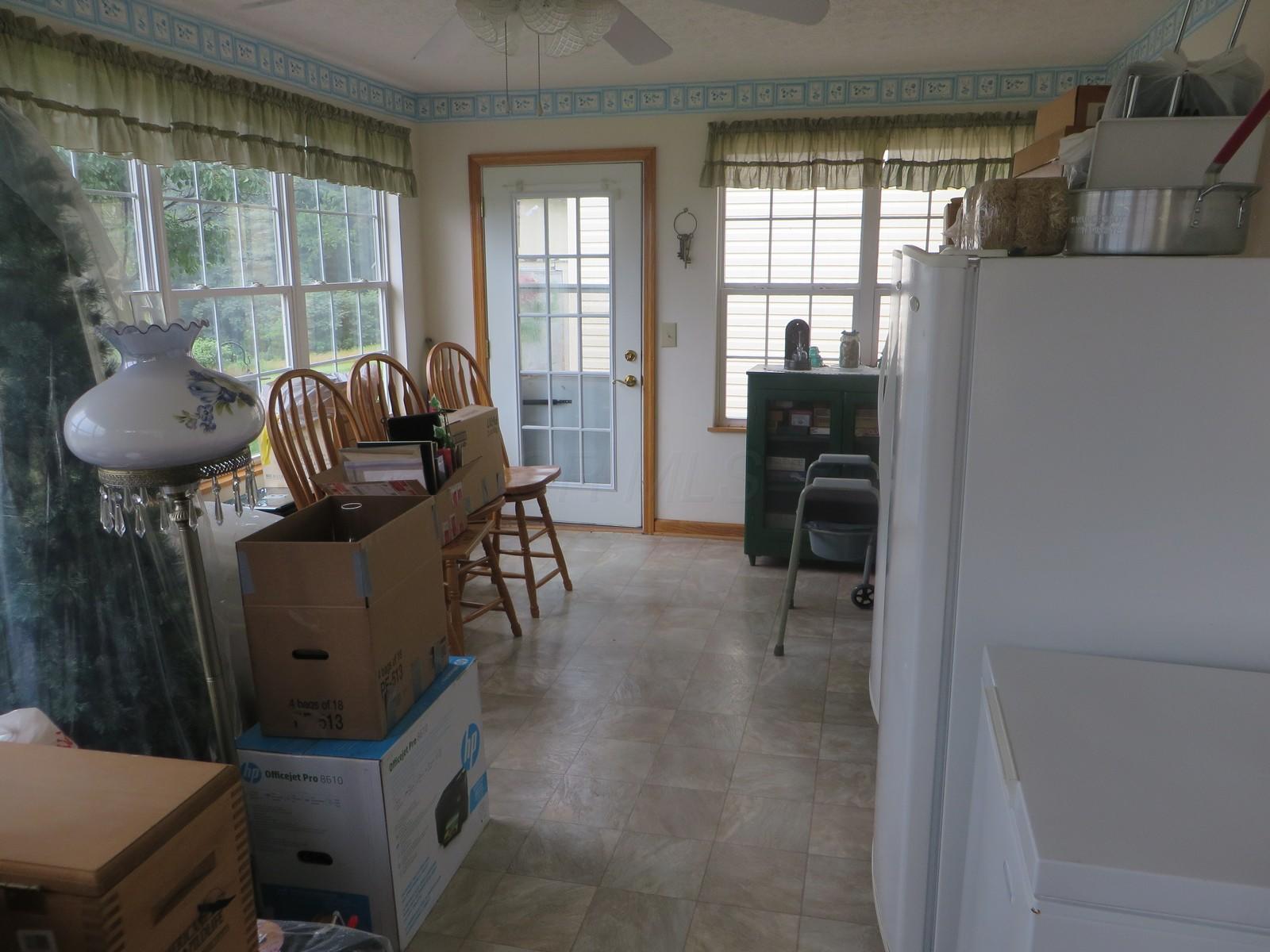 4565 BIS Road Southwest Lancaster, OH 43130 - Photo 22 of 42