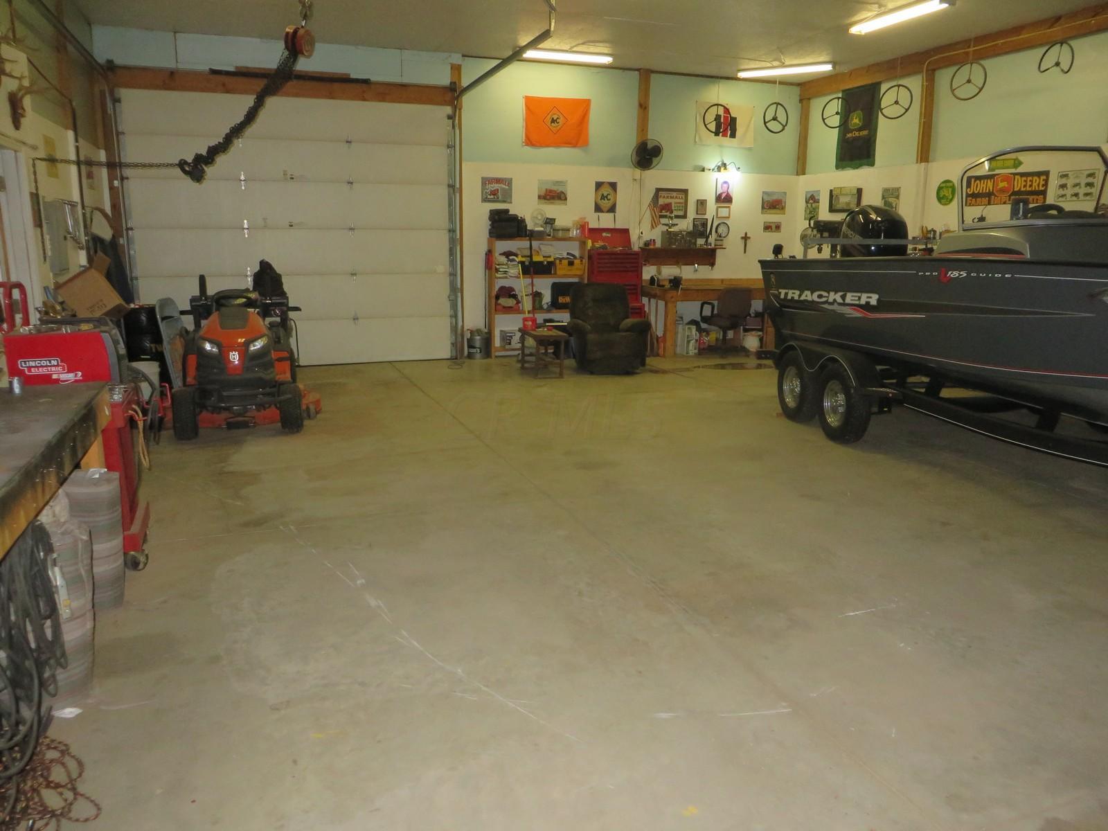 4565 BIS Road Southwest Lancaster, OH 43130 - Photo 34 of 42