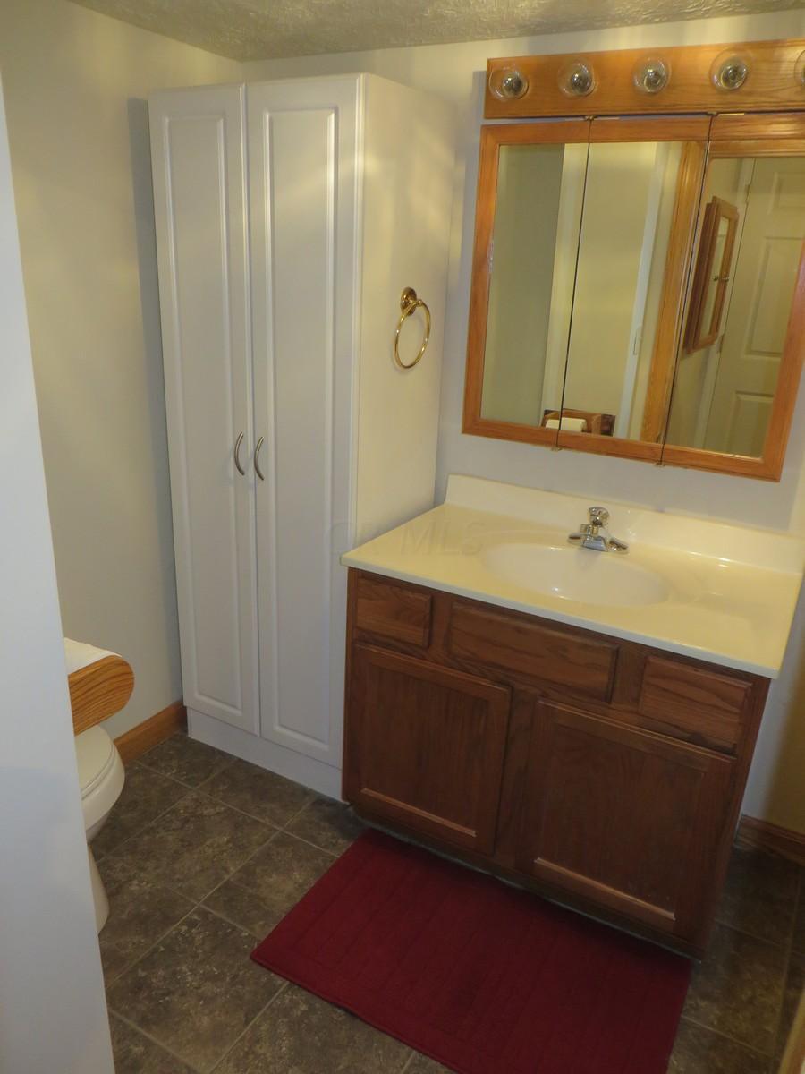 4565 BIS Road Southwest Lancaster, OH 43130 - Photo 39 of 42