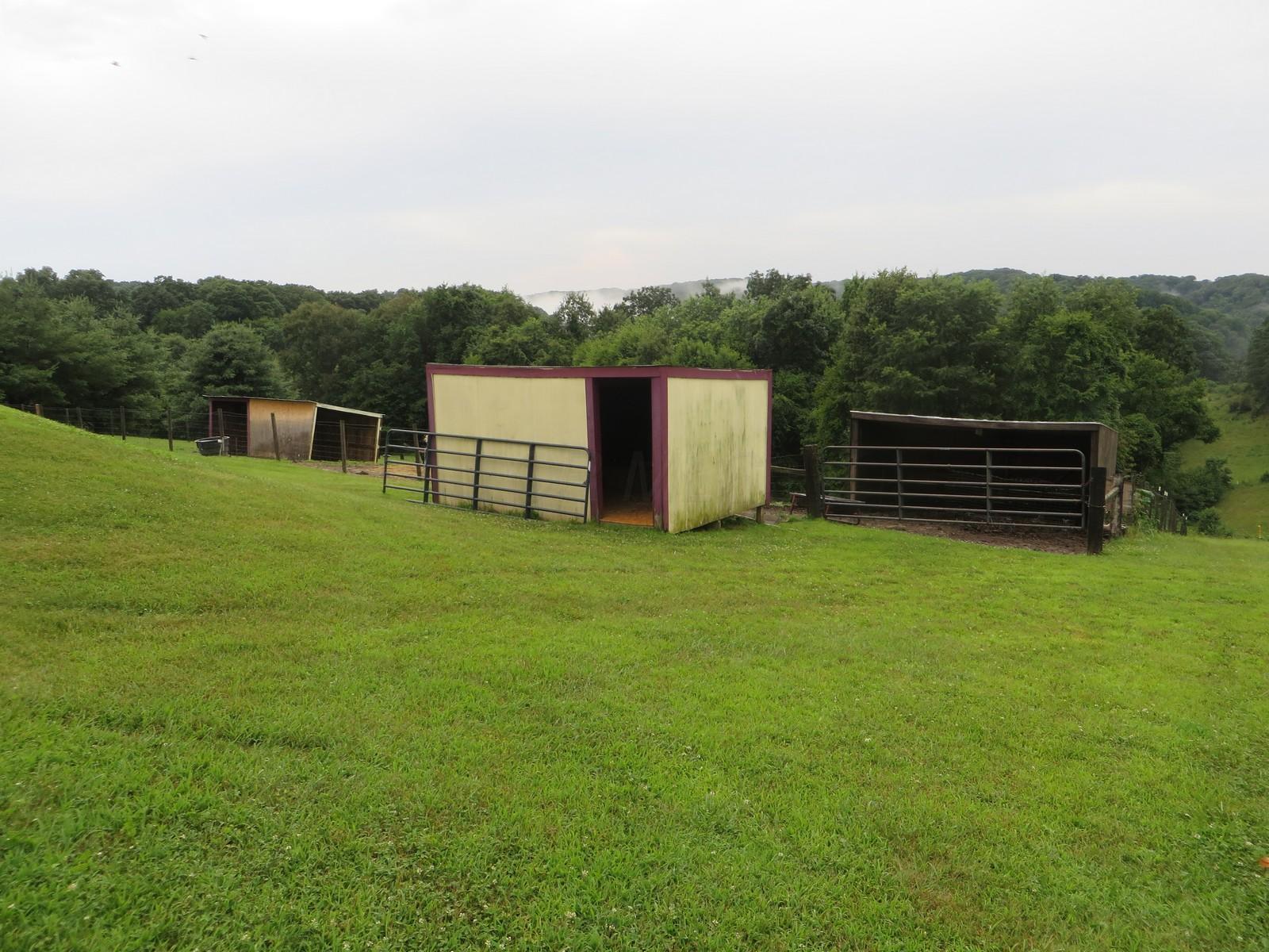 4565 BIS Road Southwest Lancaster, OH 43130 - Photo 4 of 42