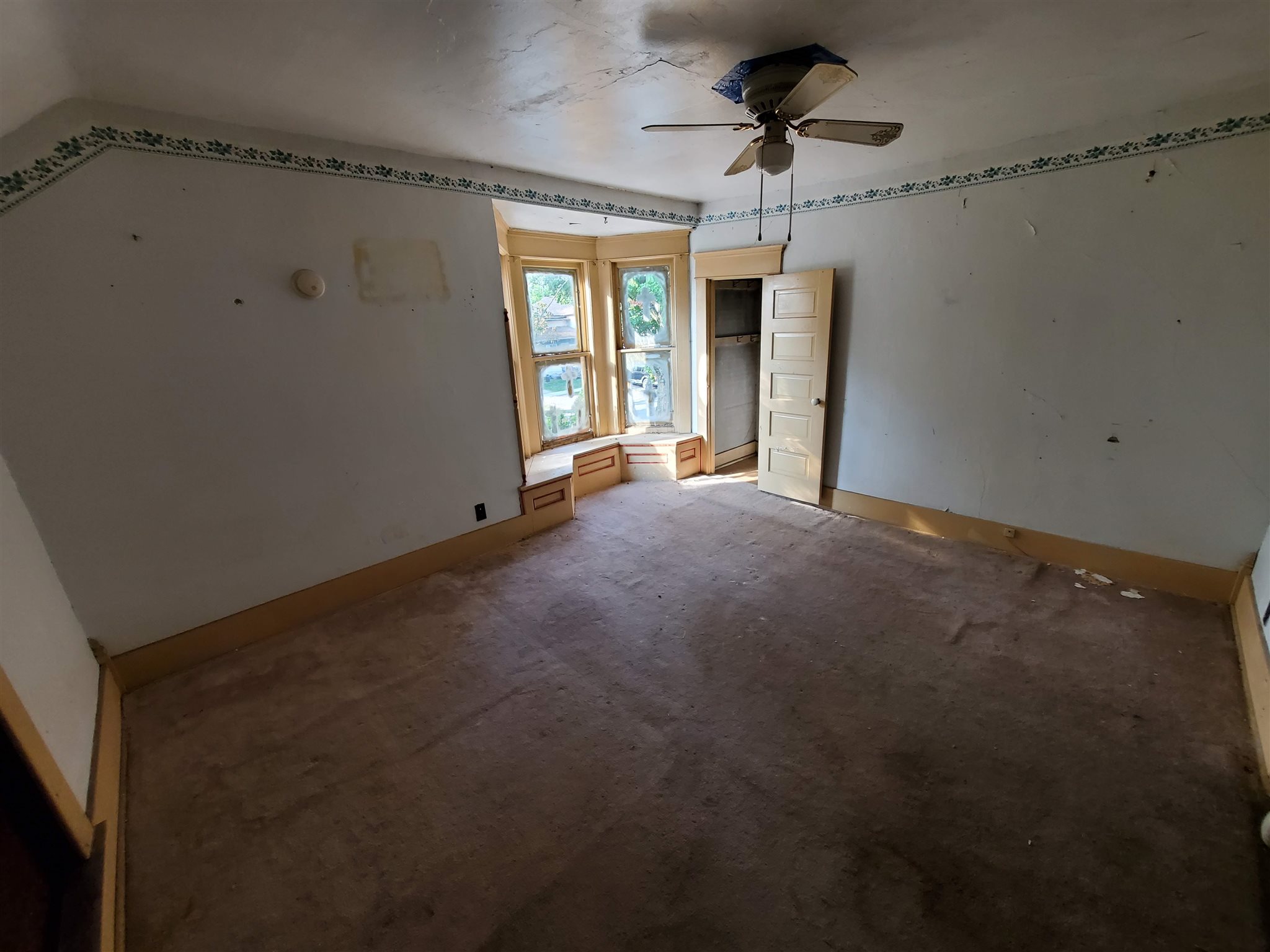 337 West Oak Street Butler, IN 46721 - Photo 3 of 6
