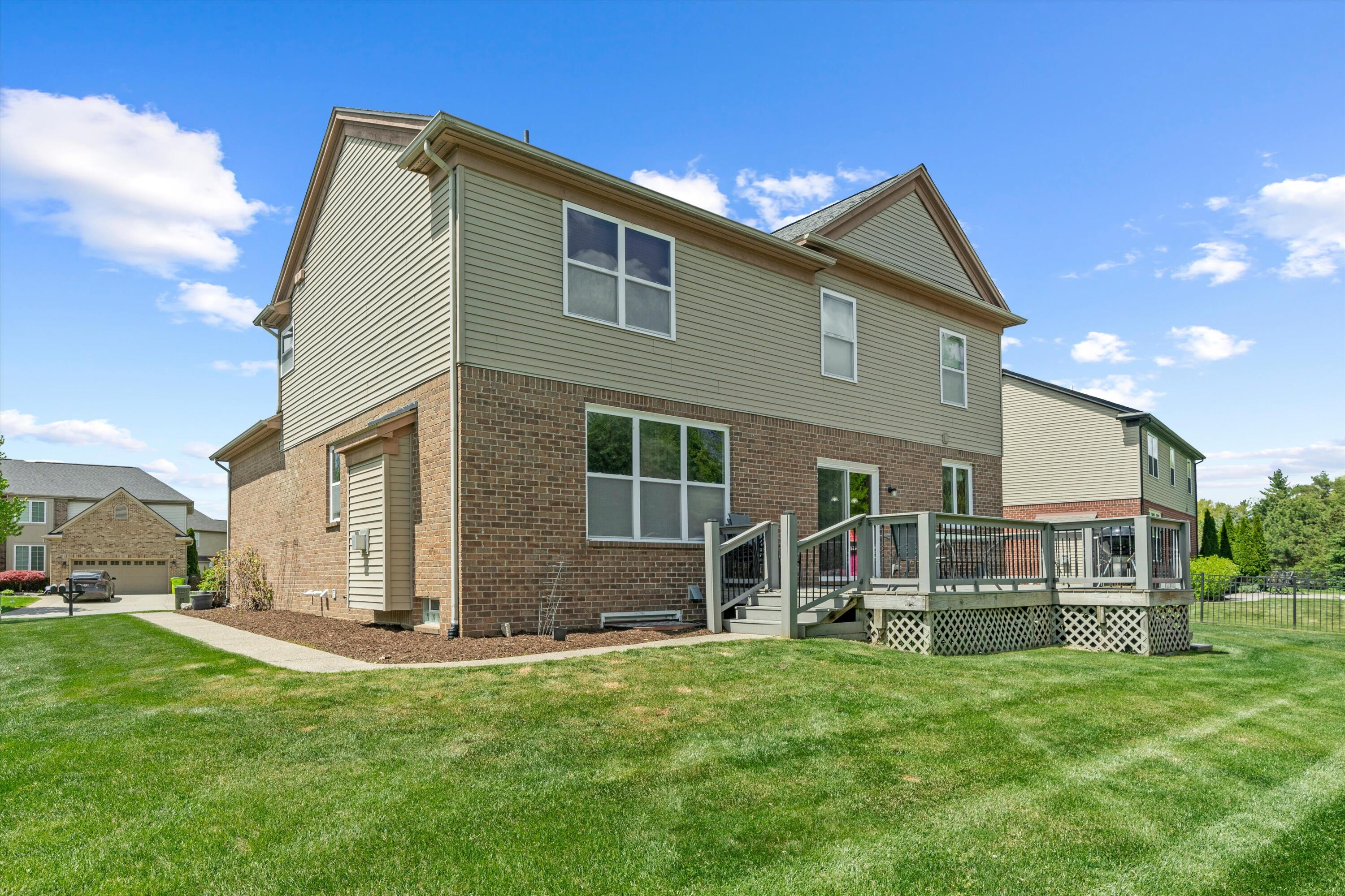 3727 Hogan Circle Rochester, MI 48307 - Photo 22 of 24 71-DSC05603