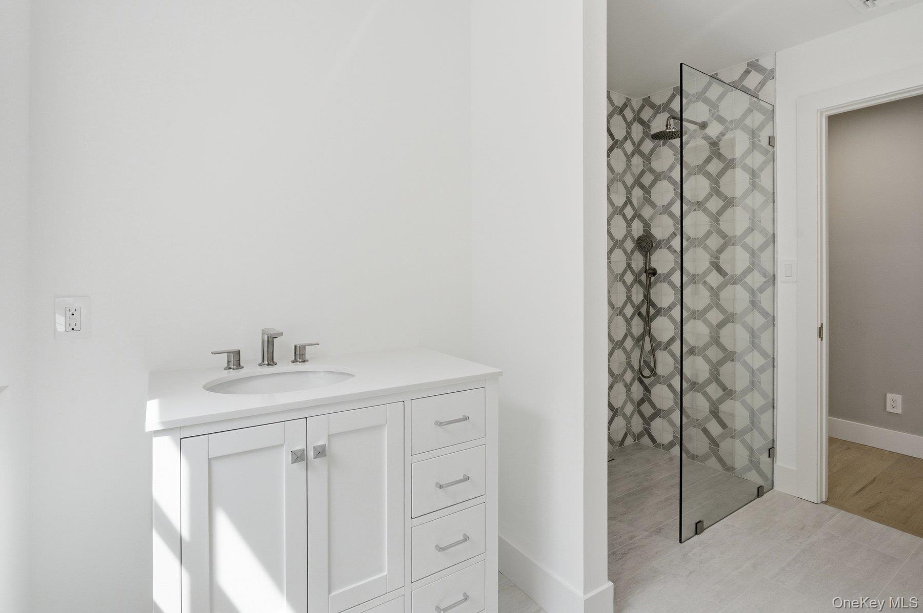 12 Red Creek Road Hampton Bays, NY 11946 - Photo 20 of 38 Upstairs Guest Bath