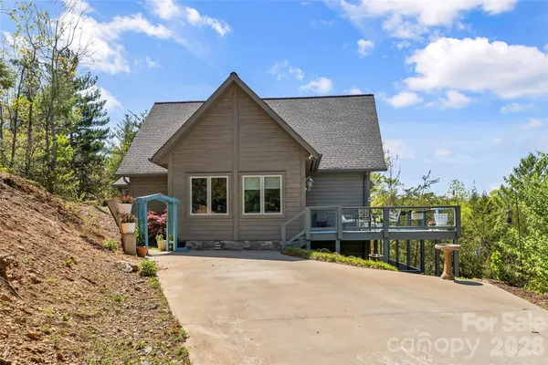 $749,000 | 521 Waters Edge Drive, Nebo, NC 28761