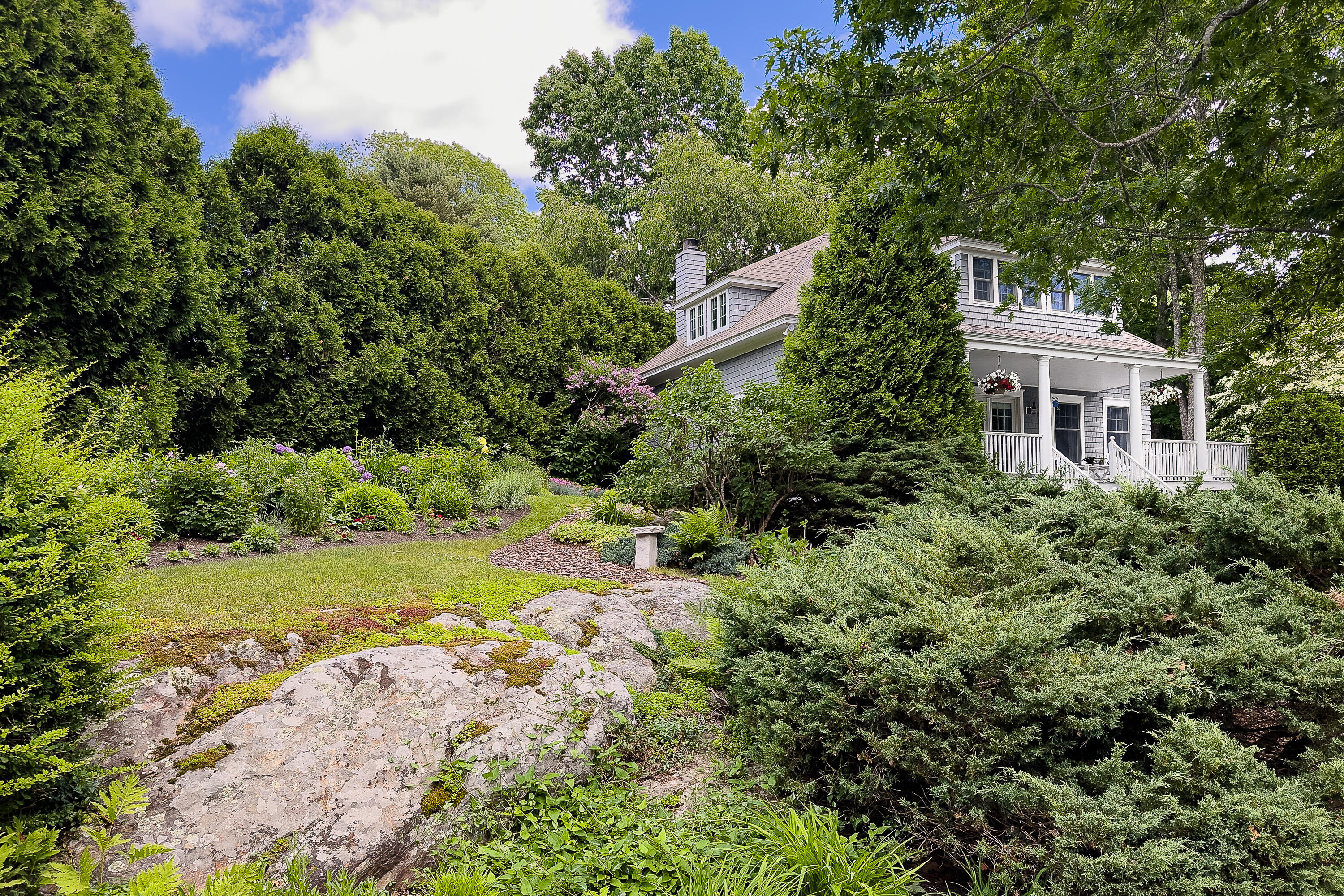 195 Beauchamp Point Road Rockport, ME 04856 - Photo 2 of 31