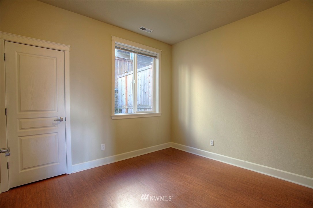 109 Maple Street Fircrest, WA 98466 - Photo 10 of 22