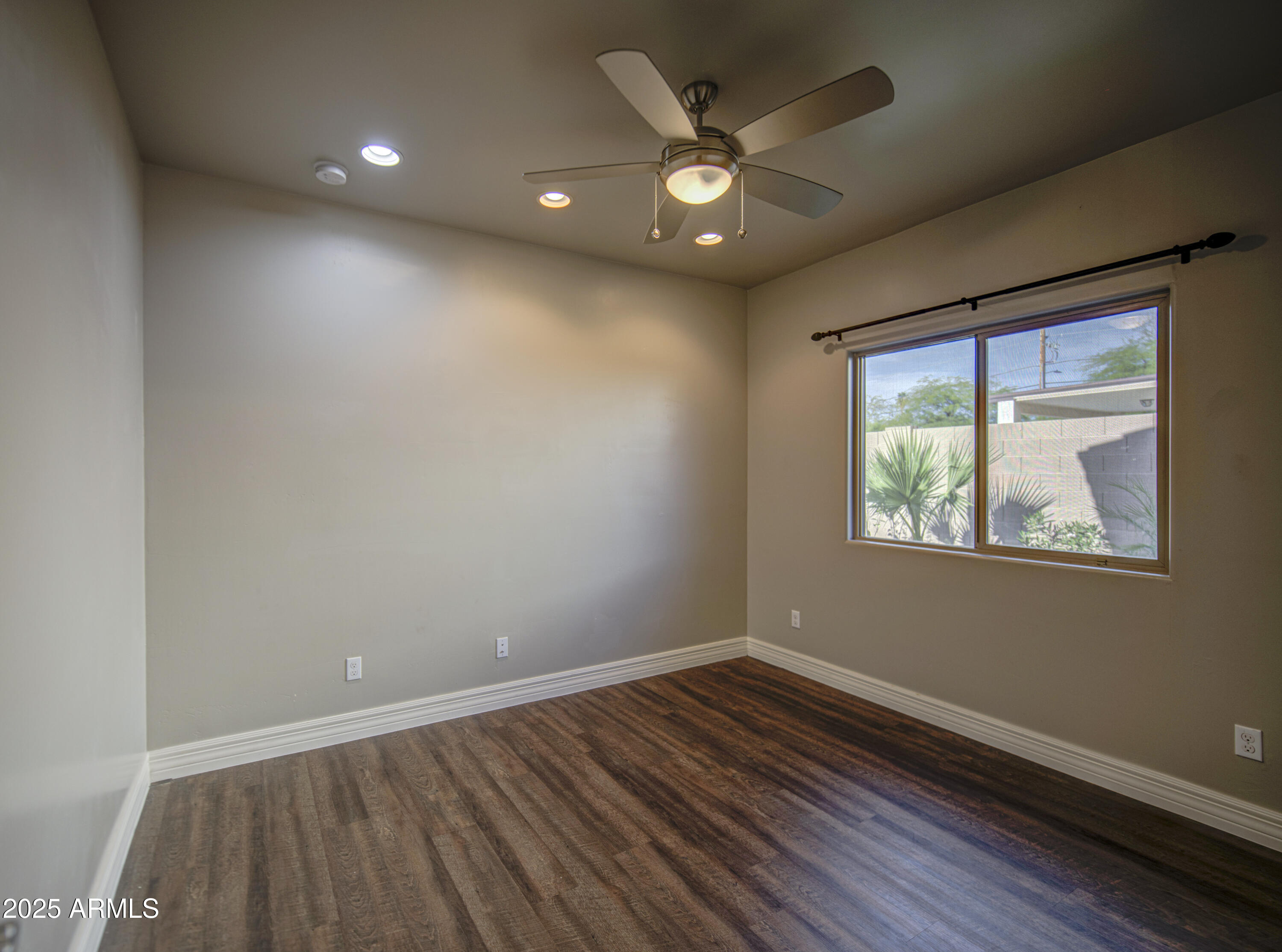 710 West Ardmore Road Phoenix, AZ 85041 - Photo 30 of 75 Bedroom 3-pic 1