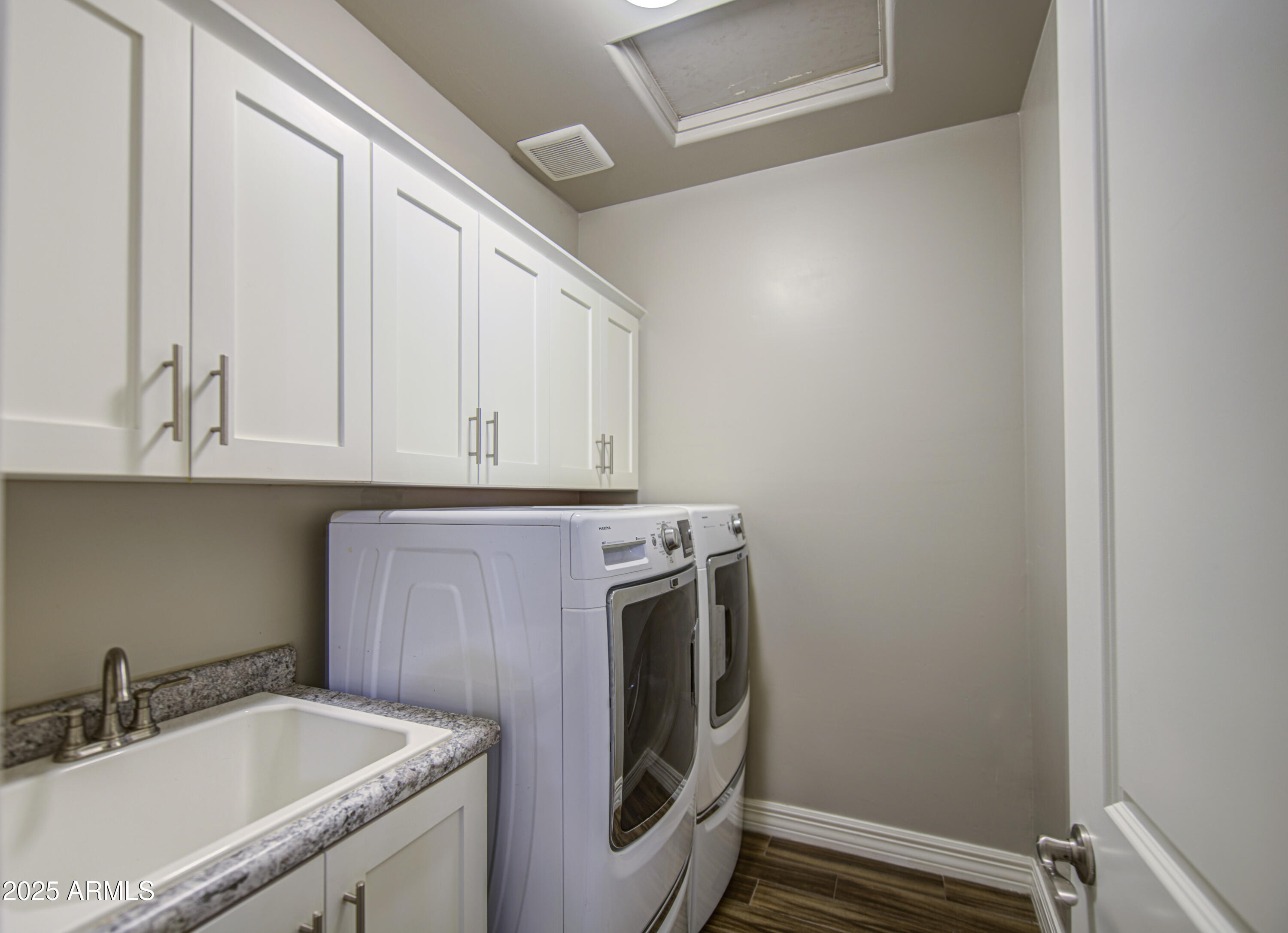 710 West Ardmore Road Phoenix, AZ 85041 - Photo 44 of 75 Laundry