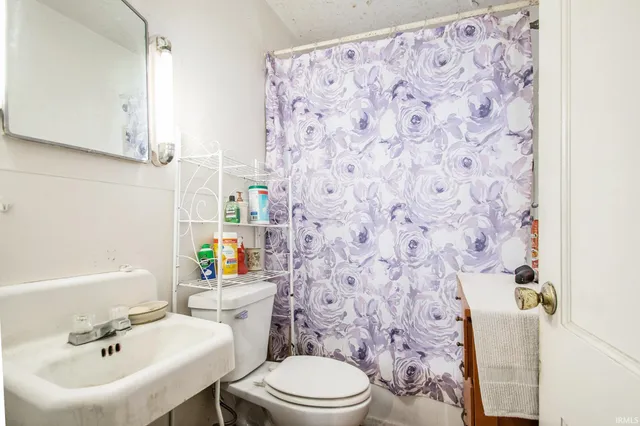 $324,900 | 509 Prospect Street, Elkhart, IN 46514