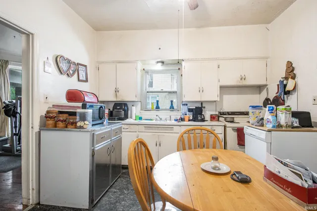 $299,900 | 509 Prospect Street, Elkhart, IN 46514