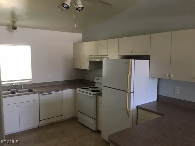 $1,300 | 4023 Skyline Boulevard, Unit 104, Cape Coral, FL 33914