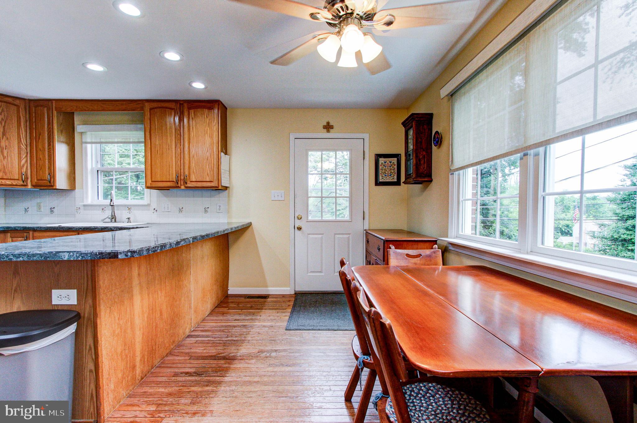 272 Friendship Road Drexel Hill, PA 19026 - Photo 17 of 37