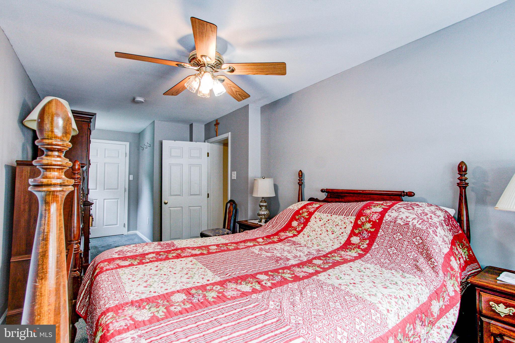 272 Friendship Road Drexel Hill, PA 19026 - Photo 21 of 37 1st floor bedroom