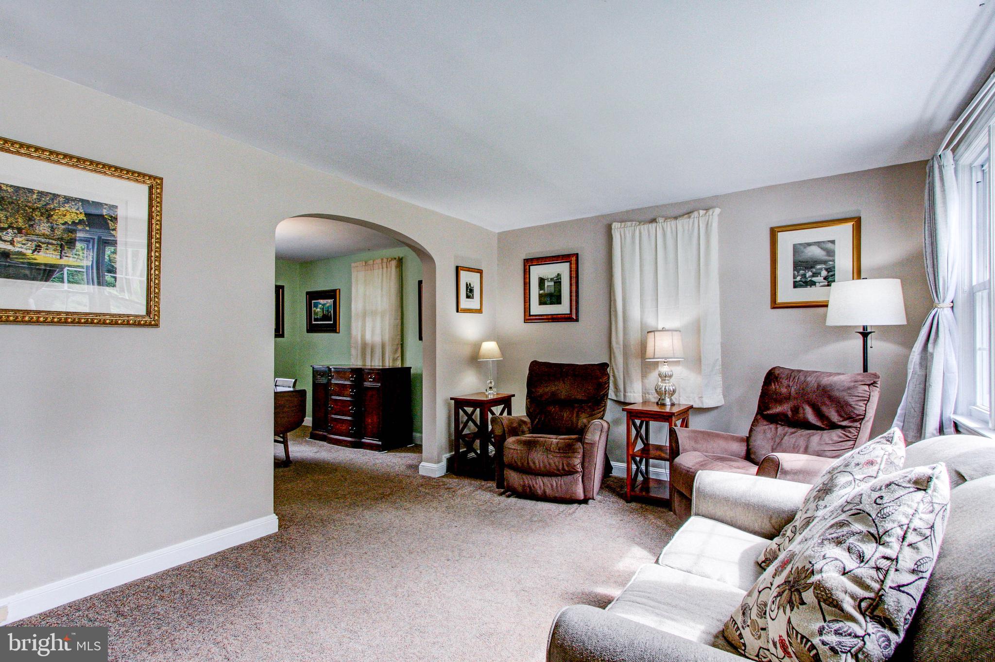 272 Friendship Road Drexel Hill, PA 19026 - Photo 7 of 37