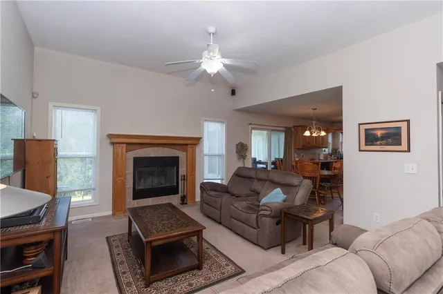 $340,000 | 1902 Lake Drive, Smithville, MO 64089