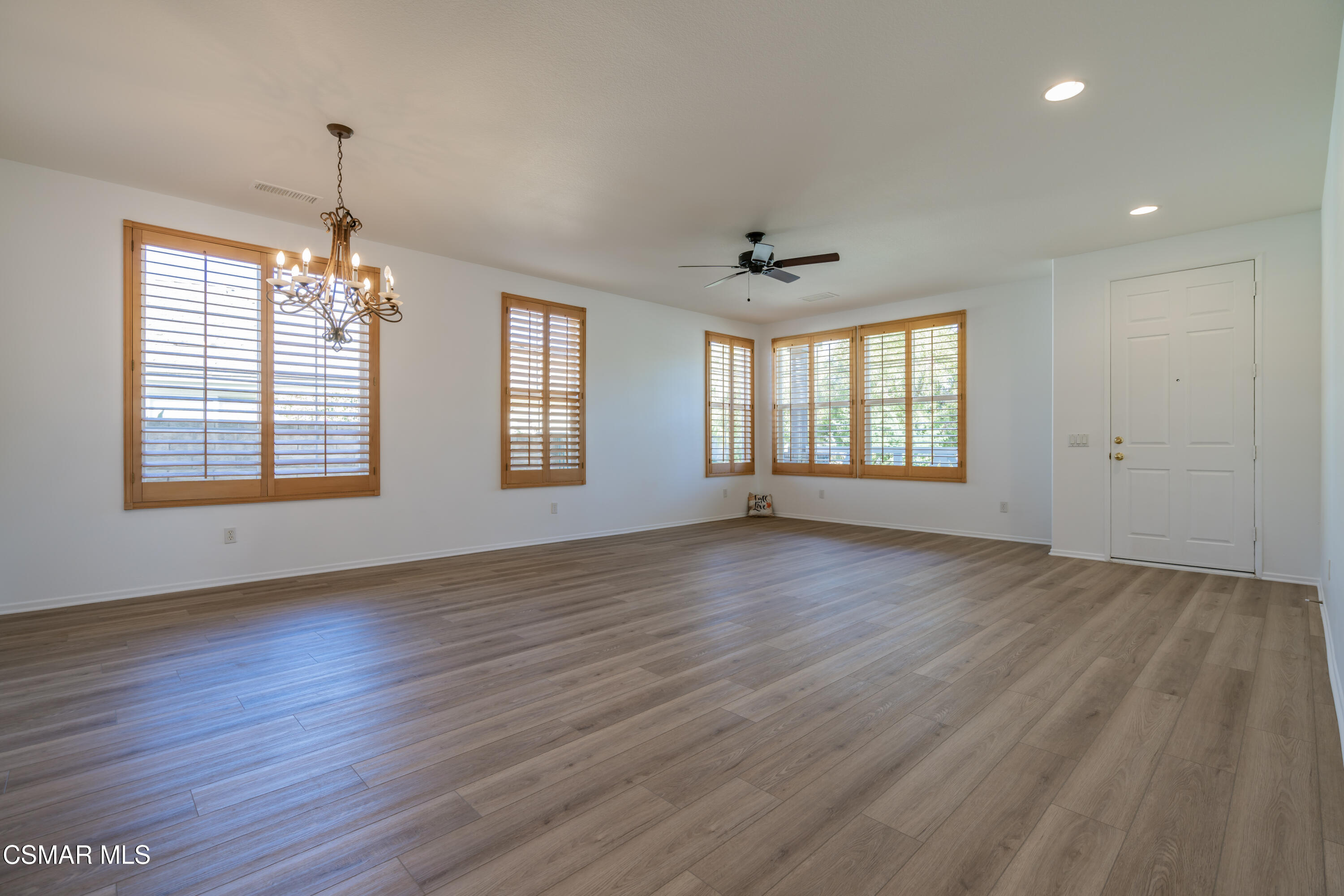 911 Red Pine Drive Simi Valley, CA 93065 - Photo 16 of 61 13-print-_CK17289