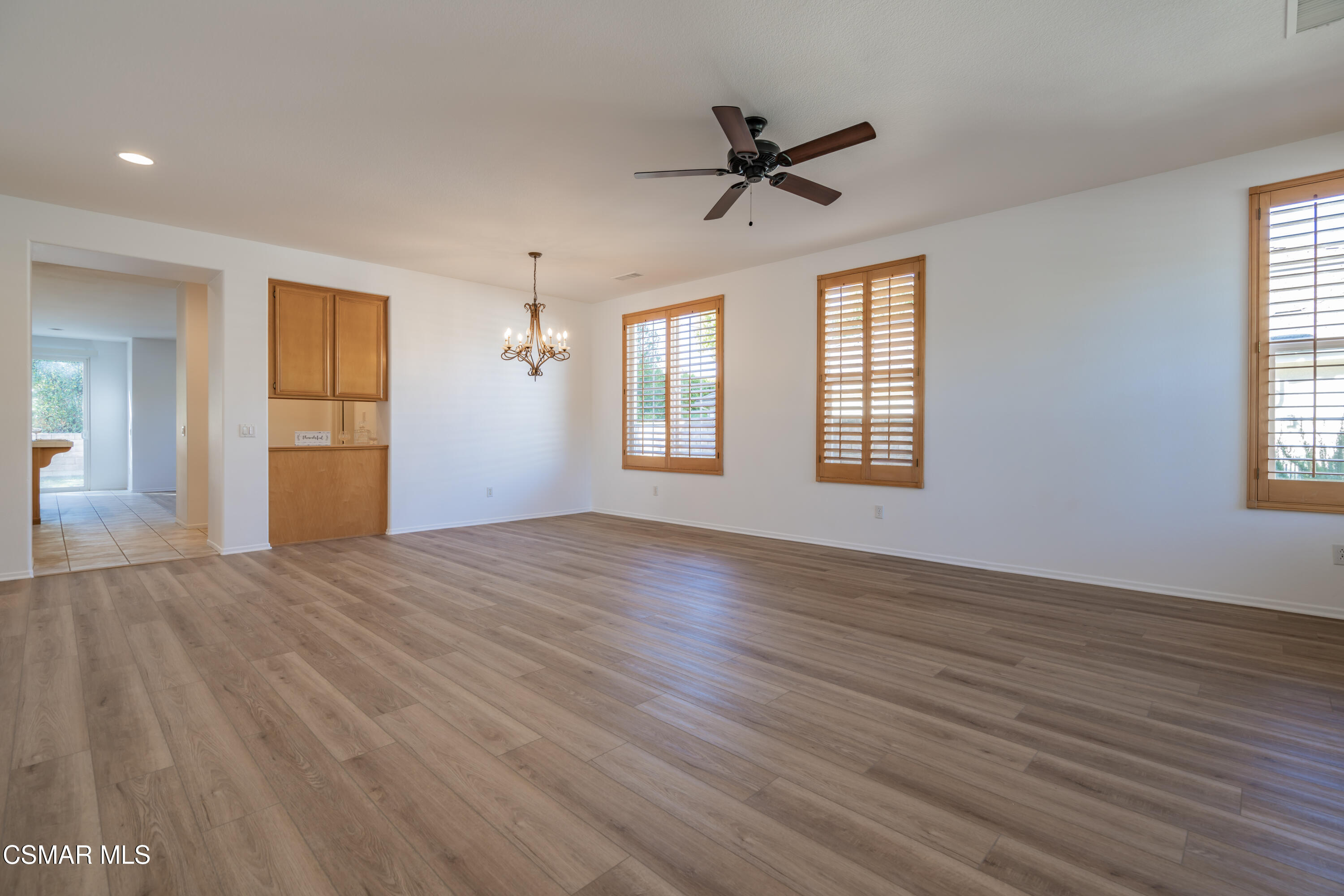 911 Red Pine Drive Simi Valley, CA 93065 - Photo 2 of 61 9-print-_CK17285