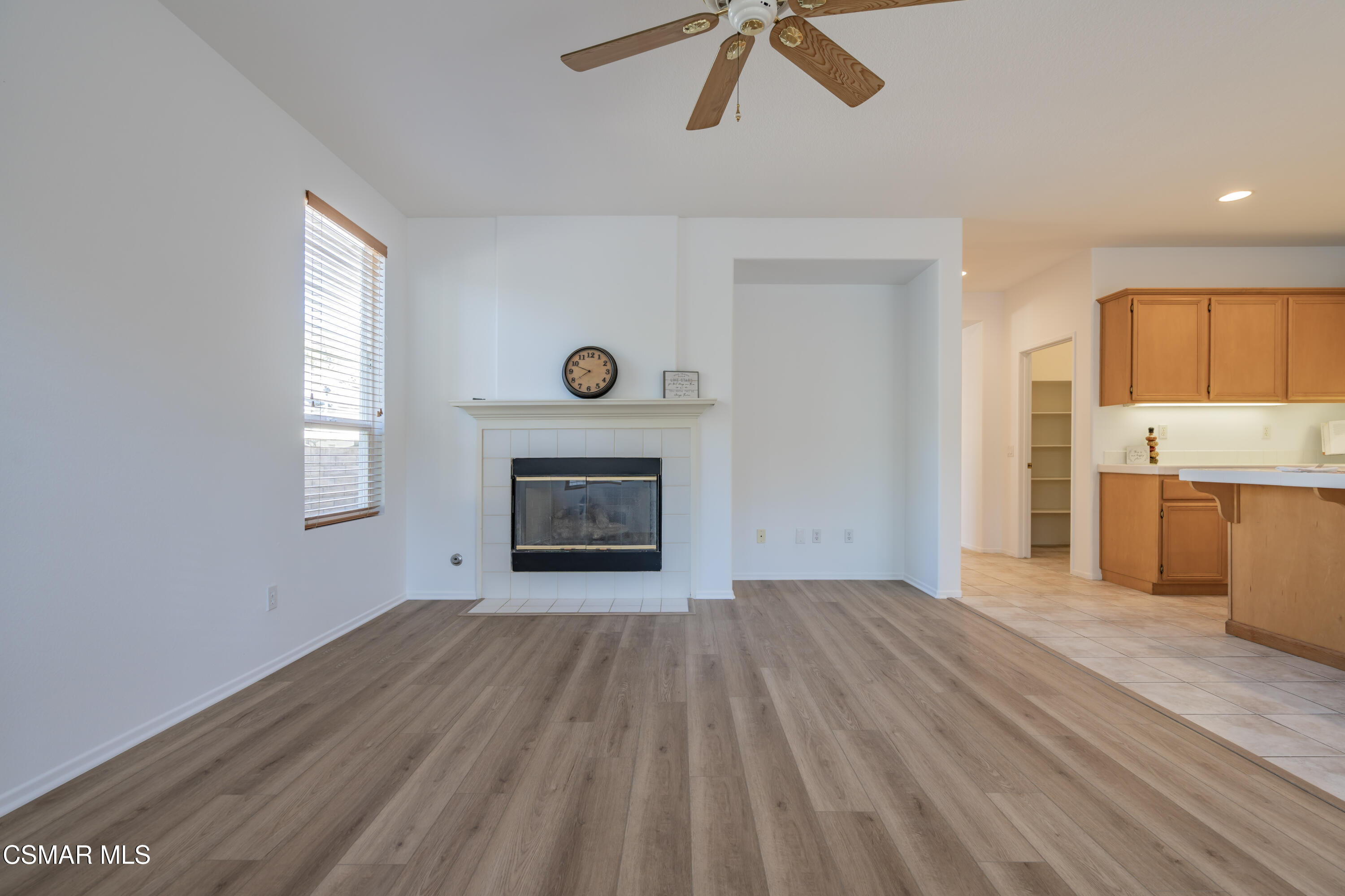 911 Red Pine Drive Simi Valley, CA 93065 - Photo 23 of 61 21-print-_CK17297