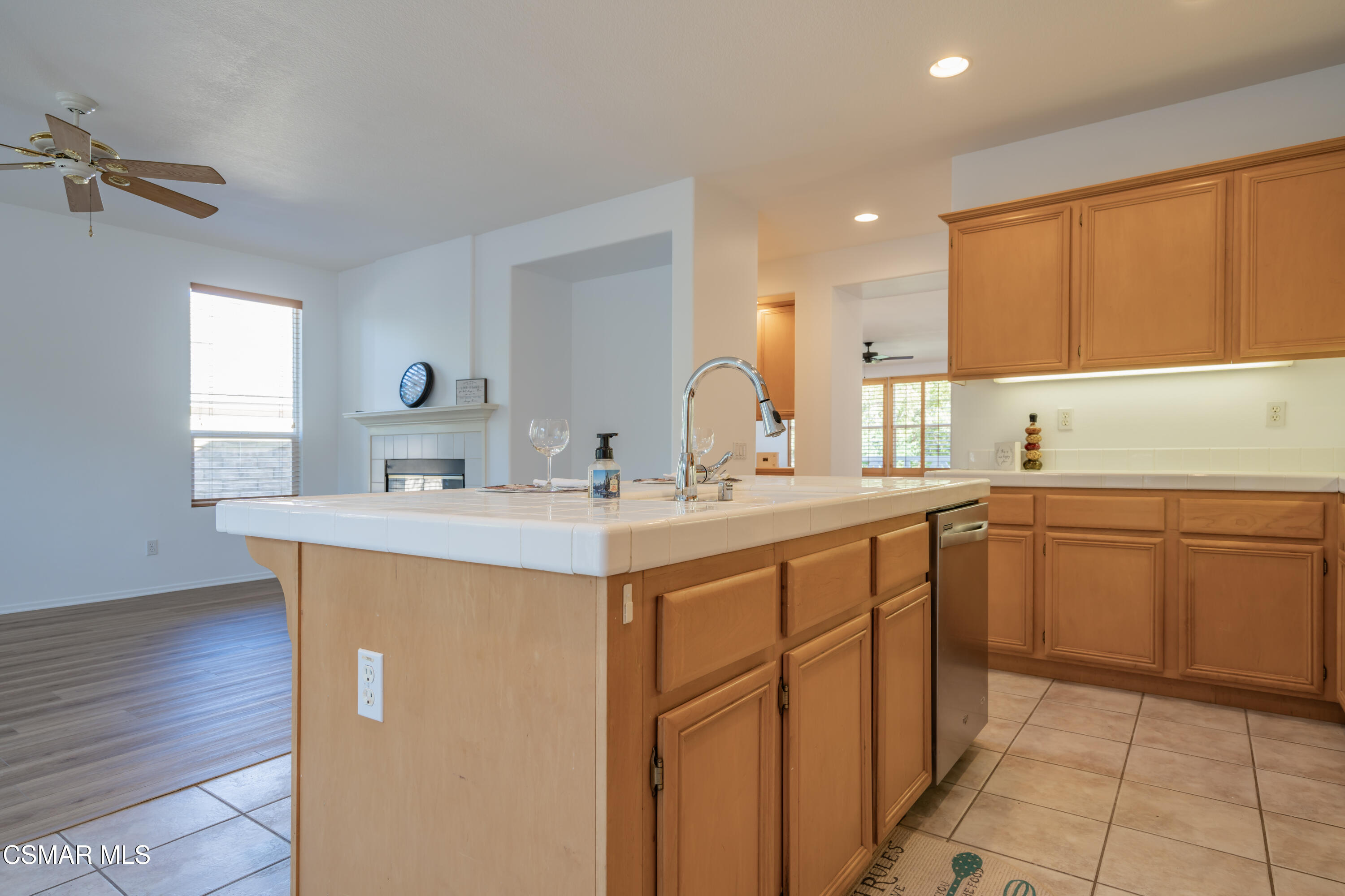 911 Red Pine Drive Simi Valley, CA 93065 - Photo 26 of 61 25-print-_CK17299