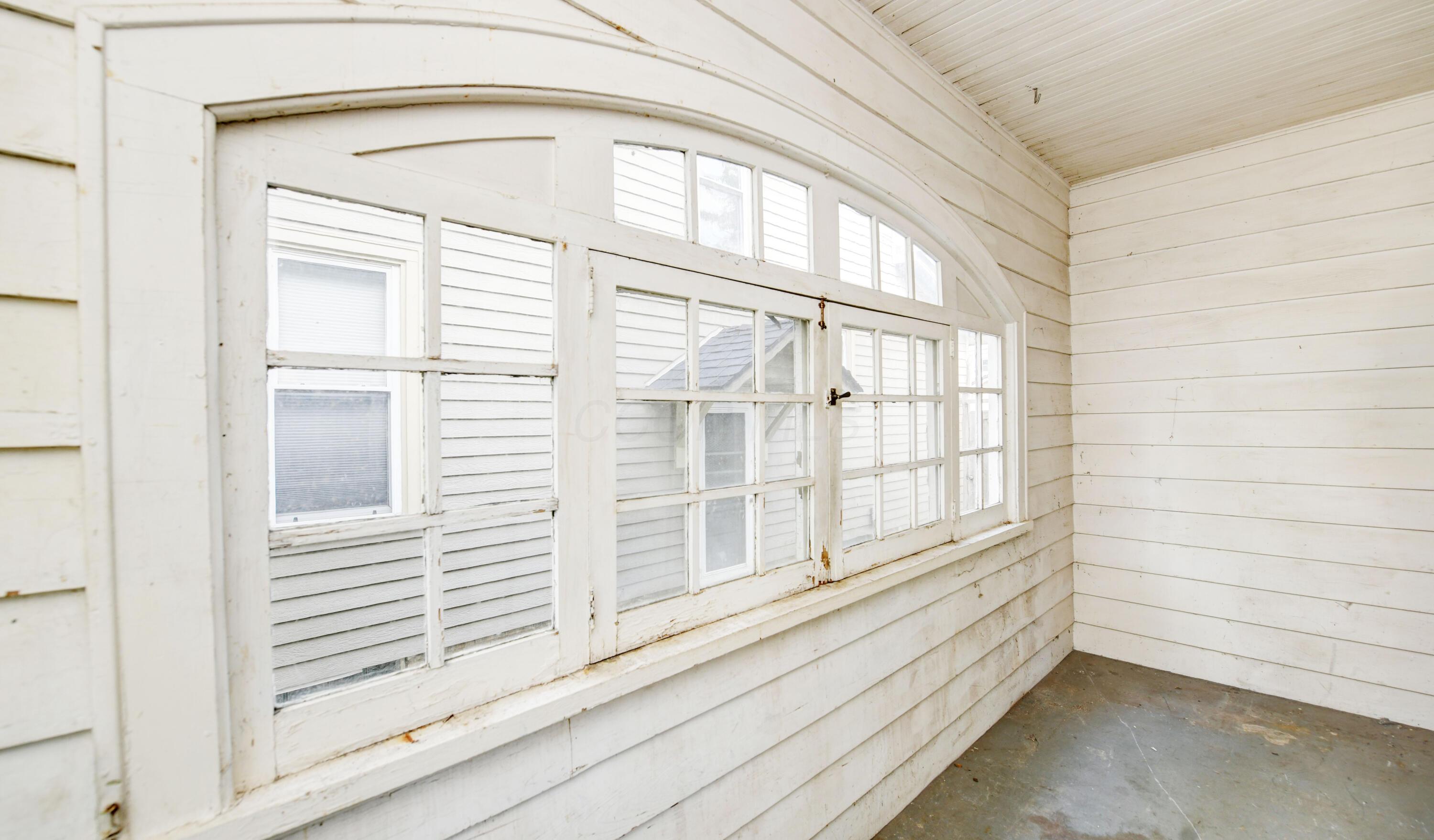 486 East Tulane Road Columbus, OH 43202 - Photo 5 of 32 Porch