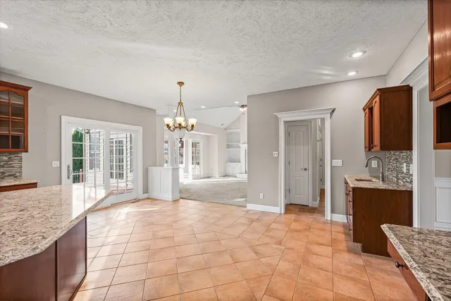 $975,000 | 1 Windsong Way, Bloomington, IL 61704