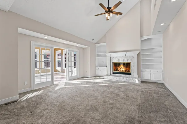 $975,000 | 1 Windsong Way, Bloomington, IL 61704