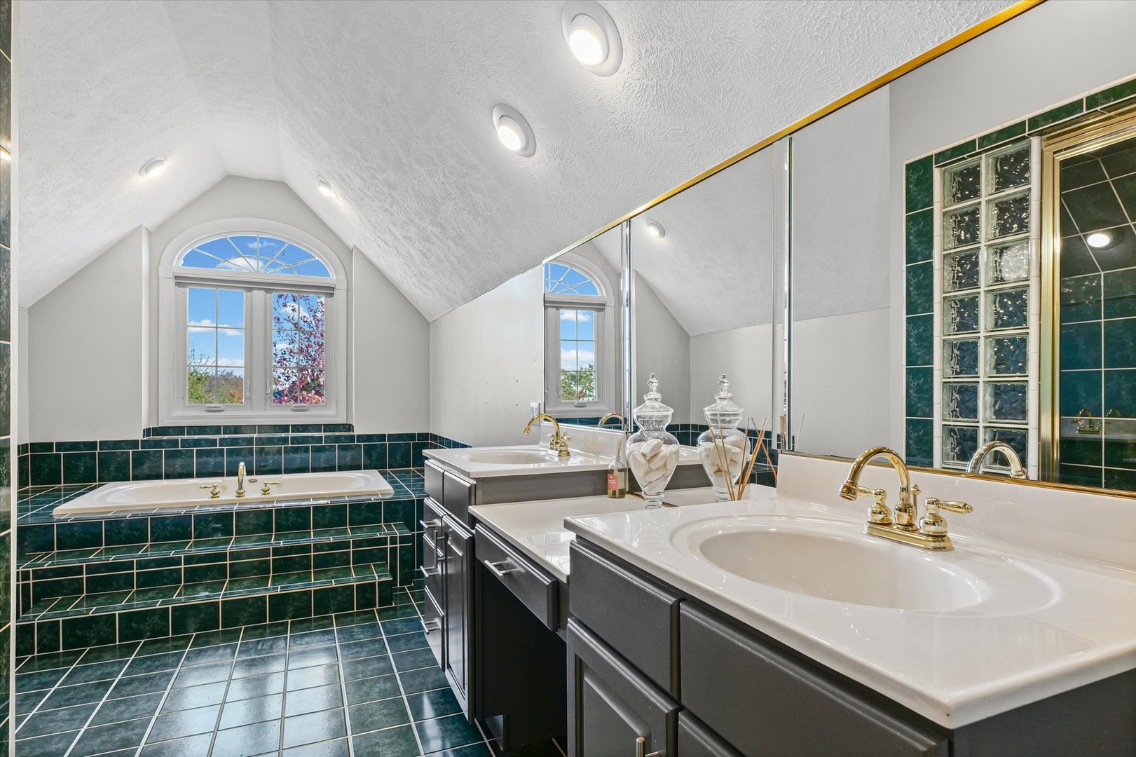 1 Windsong Way Bloomington, IL 61704 - Photo 38 of 90