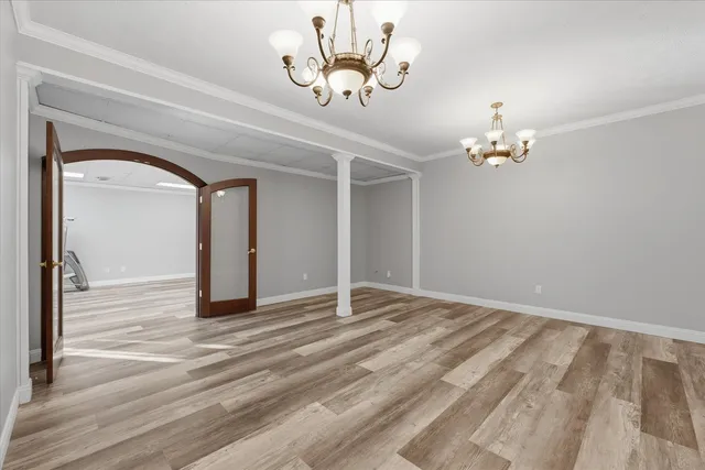 $975,000 | 1 Windsong Way, Bloomington, IL 61704