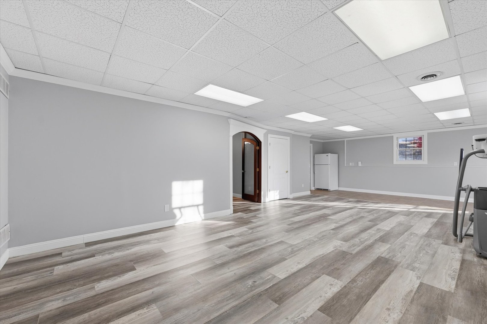 1 Windsong Way Bloomington, IL 61704 - Photo 61 of 90 a view of empty room with wooden floor