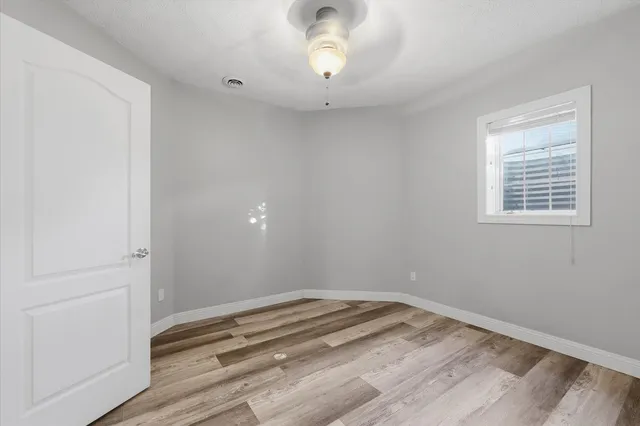 $975,000 | 1 Windsong Way, Bloomington, IL 61704