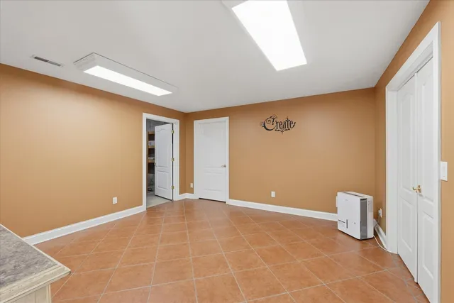 $975,000 | 1 Windsong Way, Bloomington, IL 61704